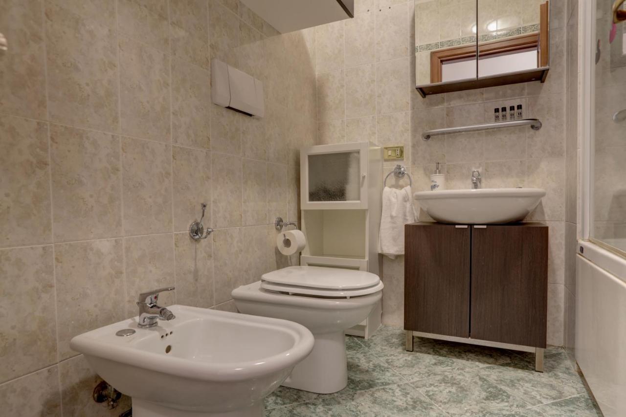 Colosseo Apt Mecenate 77 - Home And More روما المظهر الخارجي الصورة